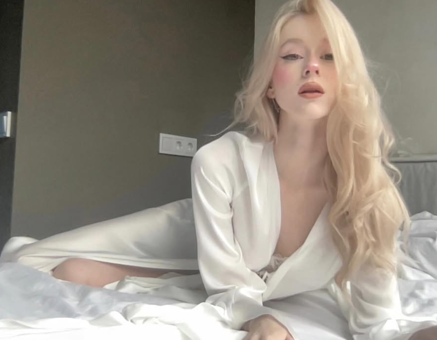 Alice escort in Antalya