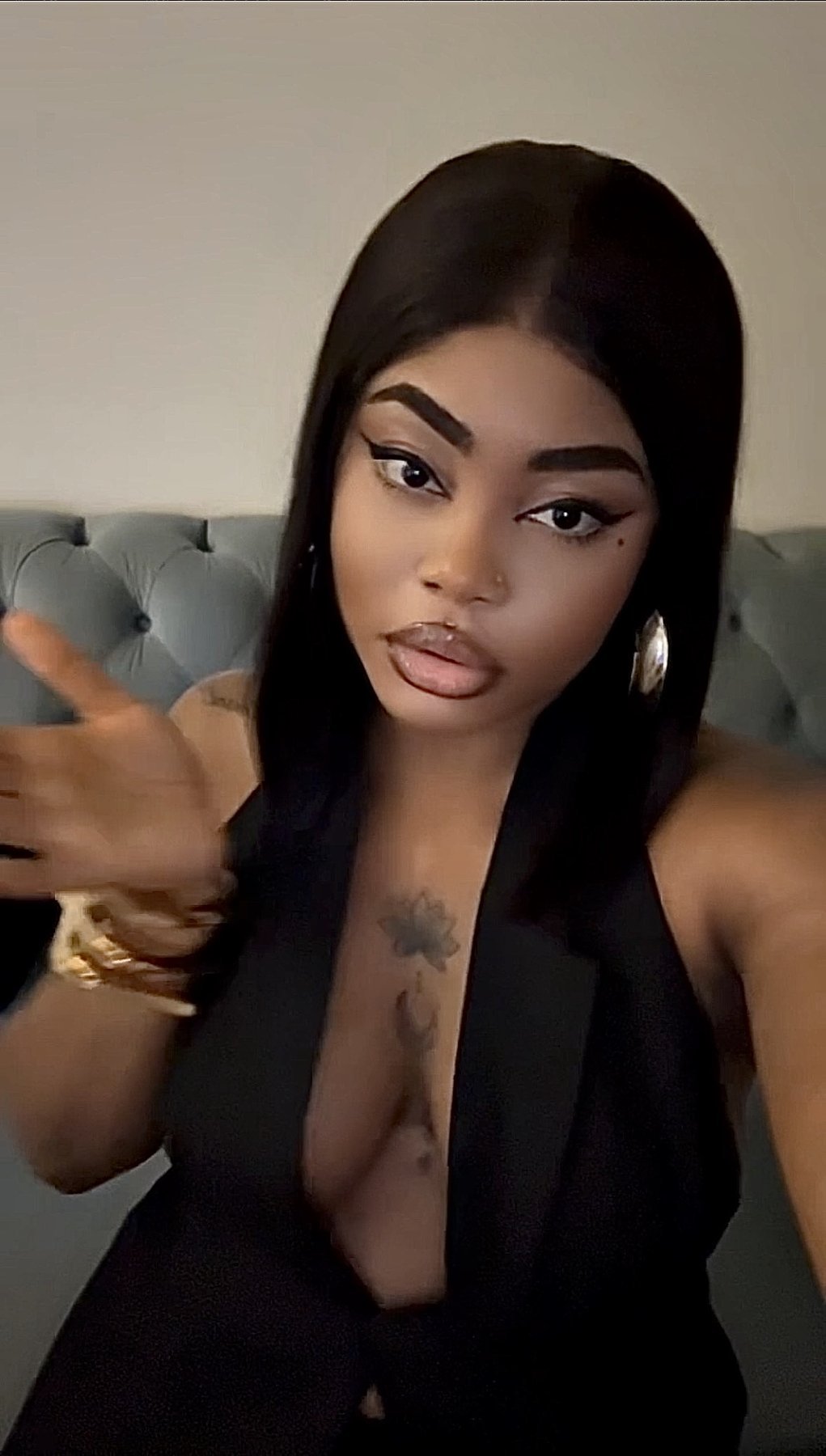Audrilious escort in Dubai