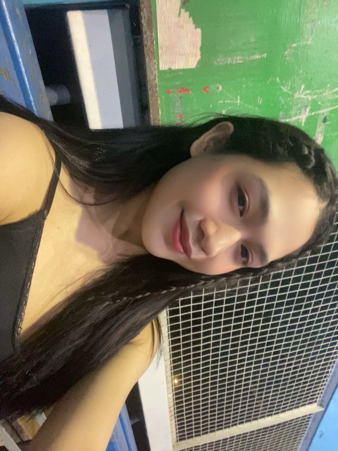 Camshowsquirt Veron escort in Manila