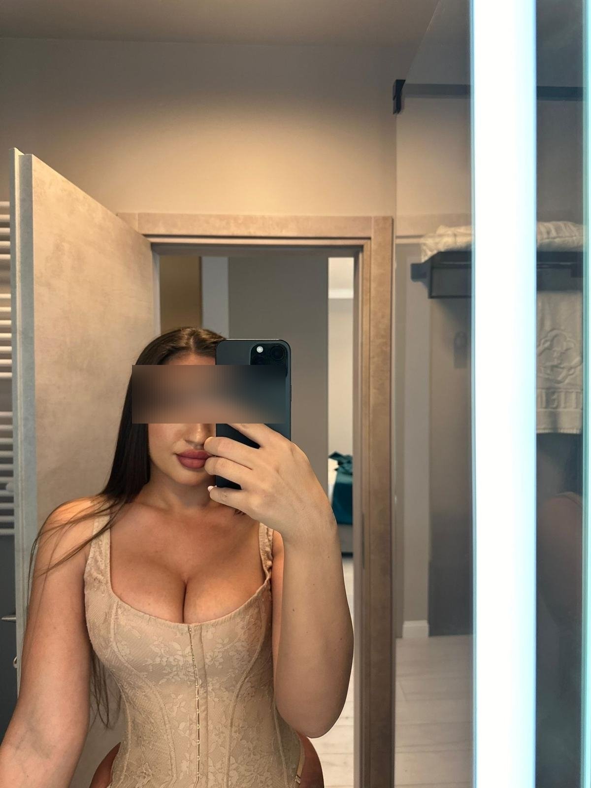 Alice Exotic European escort in Dubai