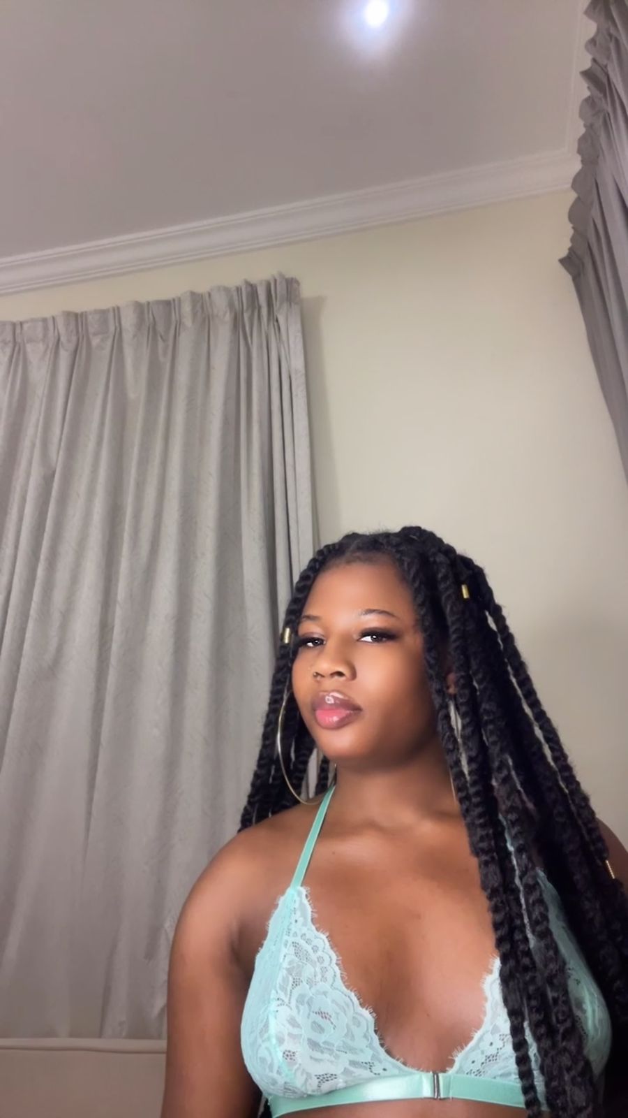 Carina escort in Dubai
