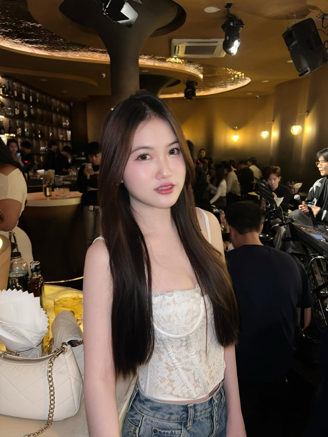 Fahiraaaa escort in Jakarta