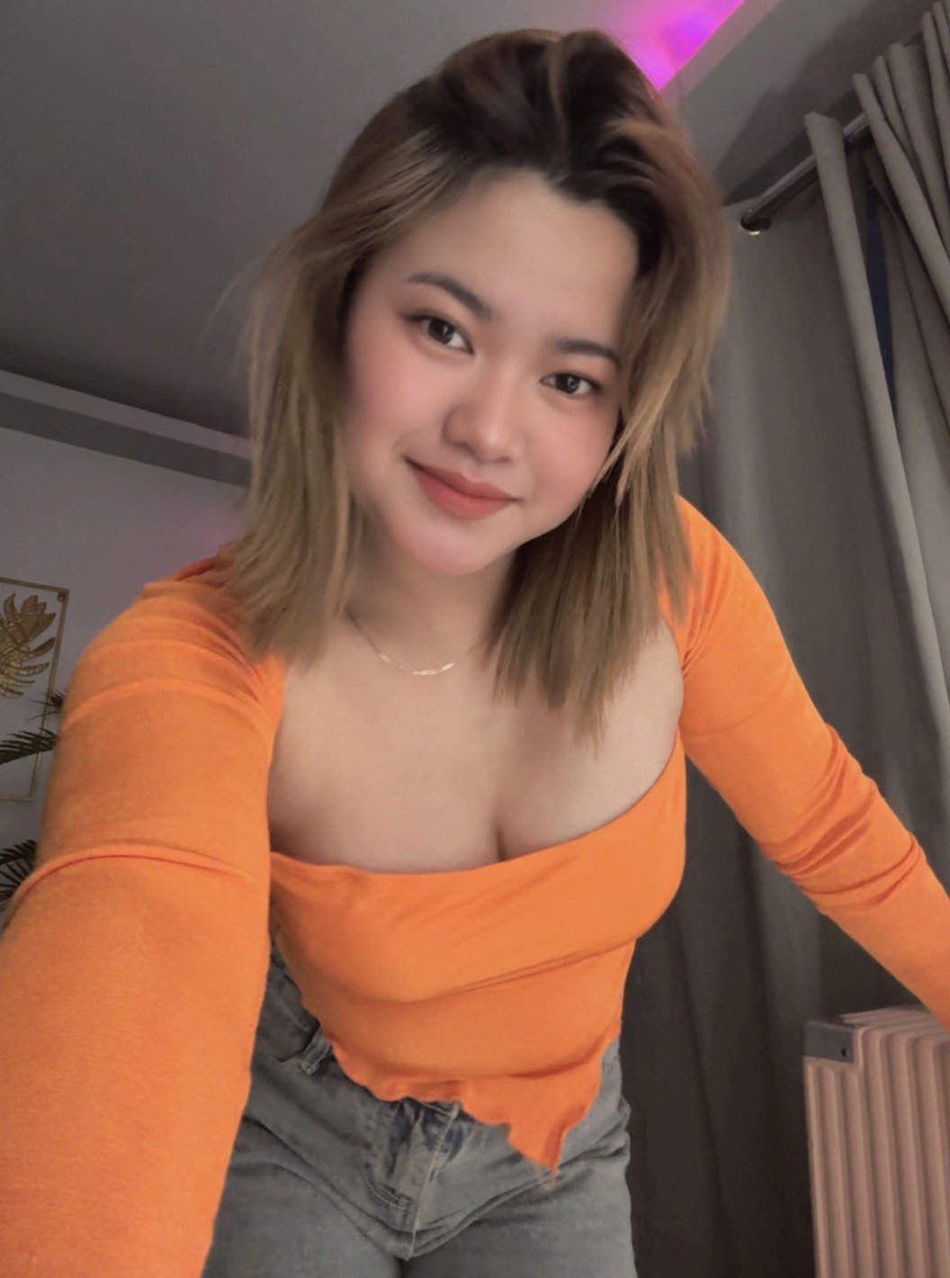 Sweet Ayesha escort in Manila