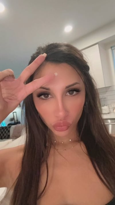 Alice escort in Berlin