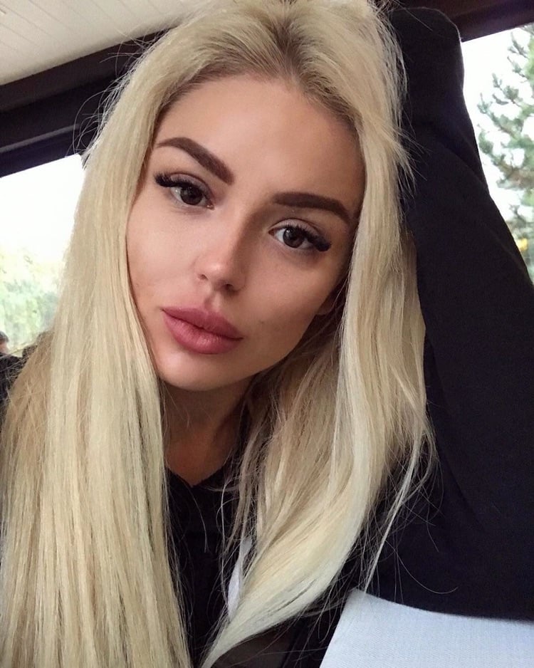 Nika escort in Kiev