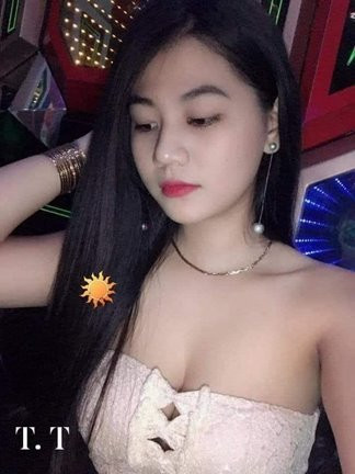 crystalparisbne escort in Gold Coast