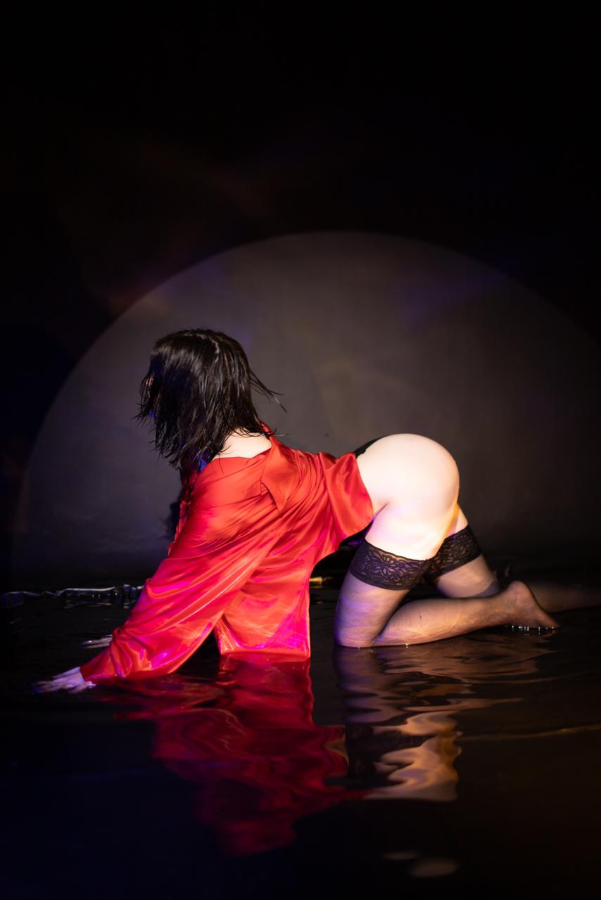 Mari escort in Prague