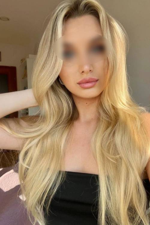Kaira escort in Berlin