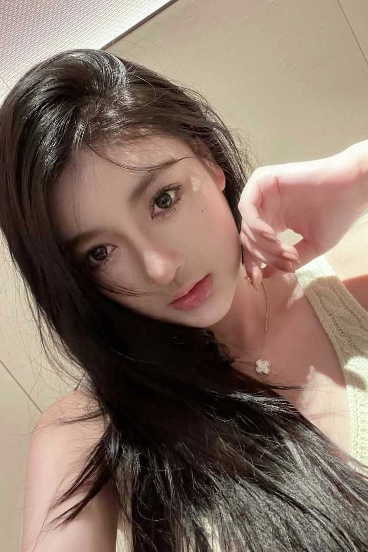 Zi Ying escort in Kajang