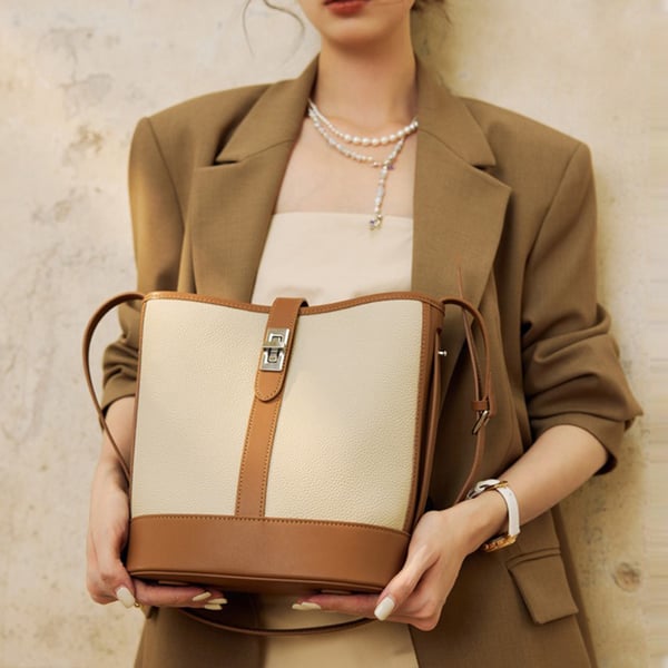 MiraAzzurra Bags | Cowhide Leather Shoulder Bag for Women with Unique Design - White