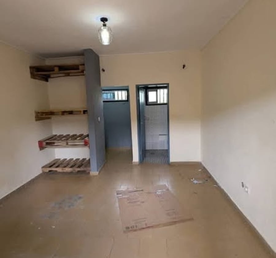 Chambre moderne à Odza