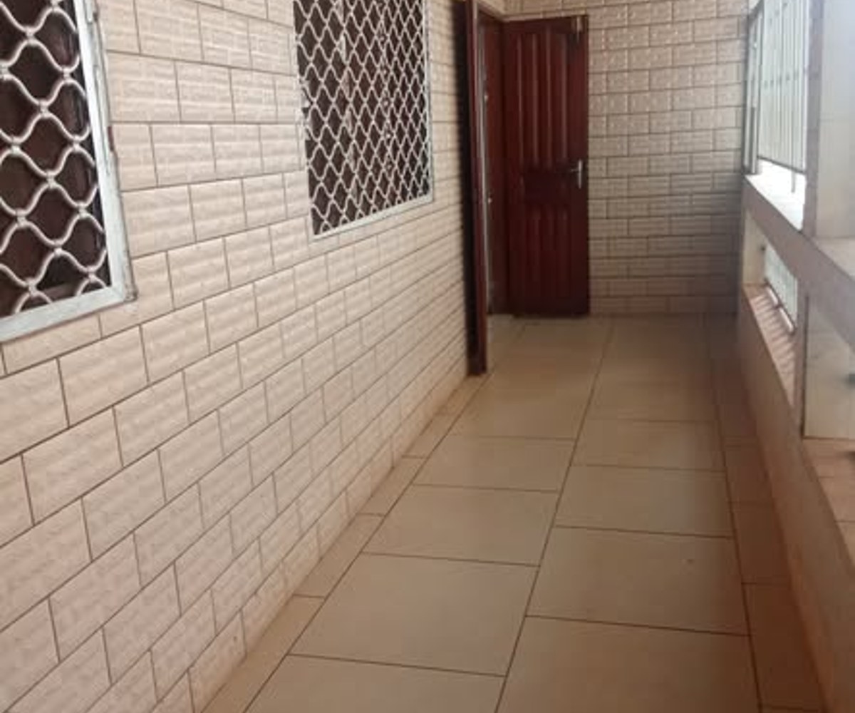 Maison individuelle à louer à Damas, Yaoundé