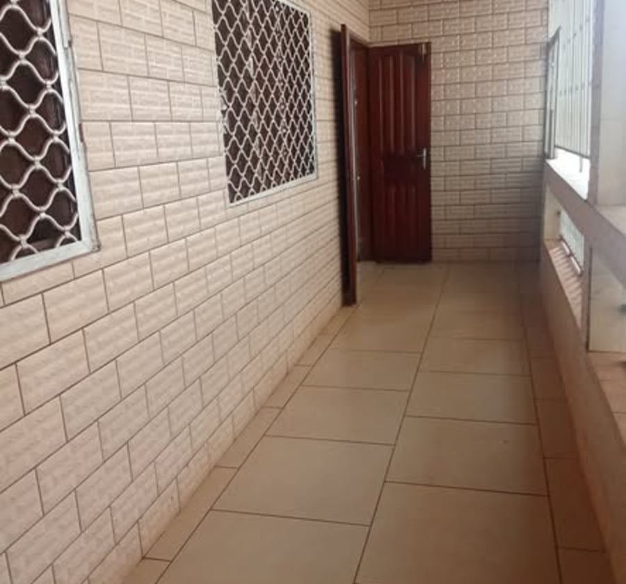 Maison individuelle à louer à Damas, Yaoundé