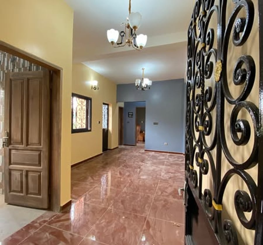 Appartement 2 chambres neuf à Emana - 110 000 XAF/mois