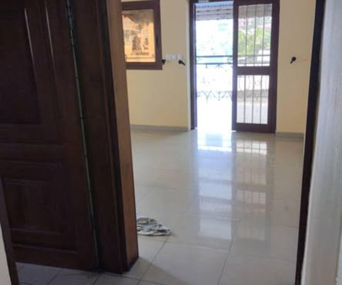 Appartement 2 chambres à louer - Akwa Nord