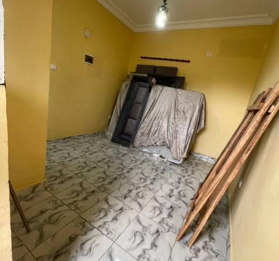 Chambre moderne à Logbessou, Douala