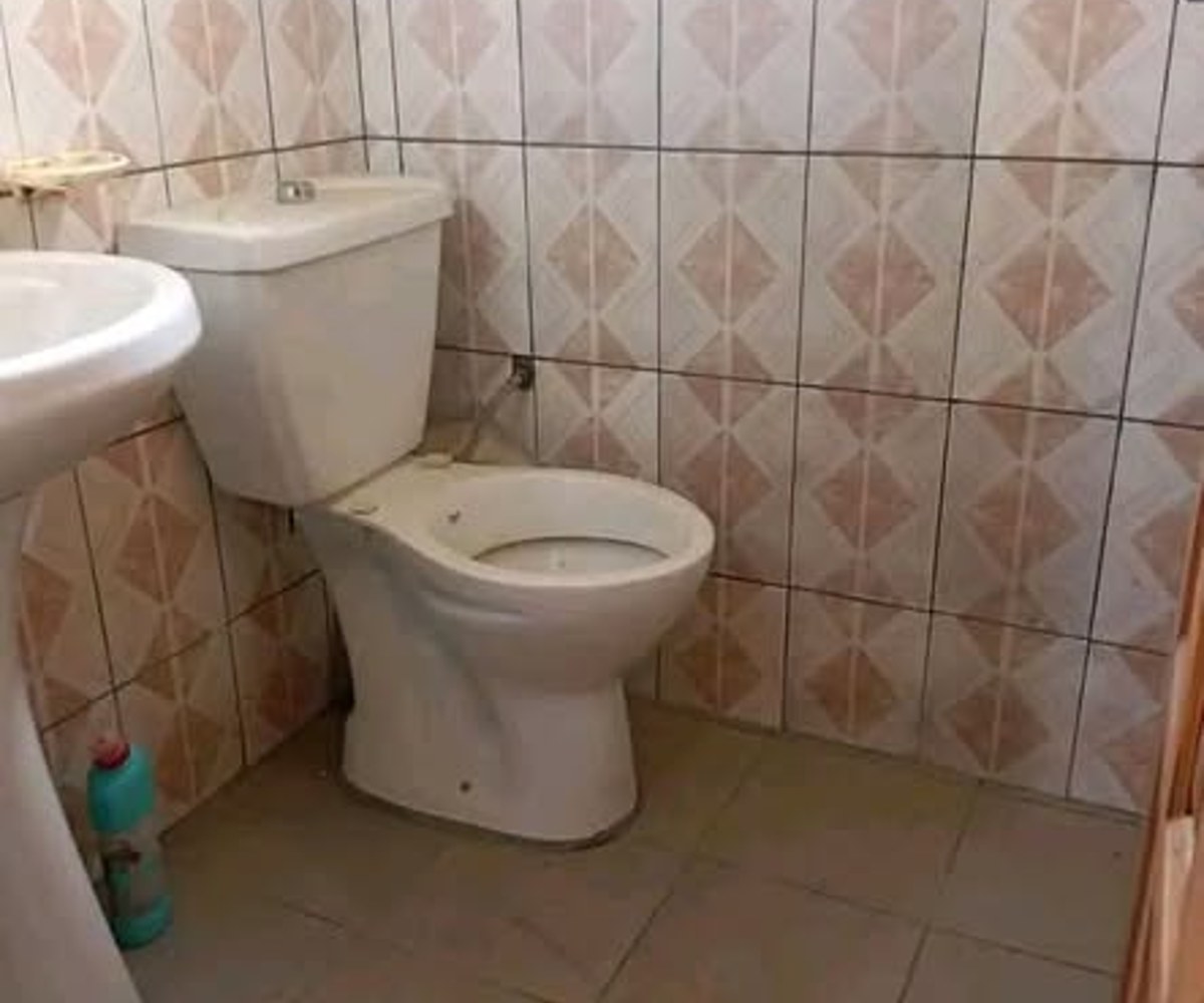 Appartement 2 chambres à Nyalla avec barrière et forage