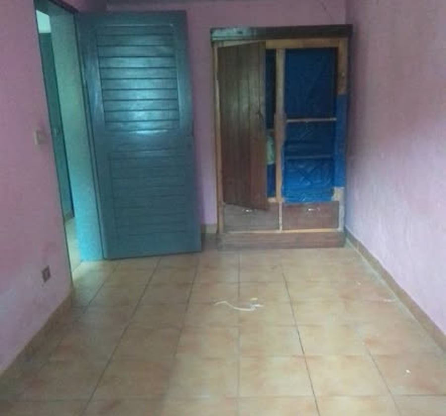 Appartement 2 chambres à Logpom - 75 000 FCFA