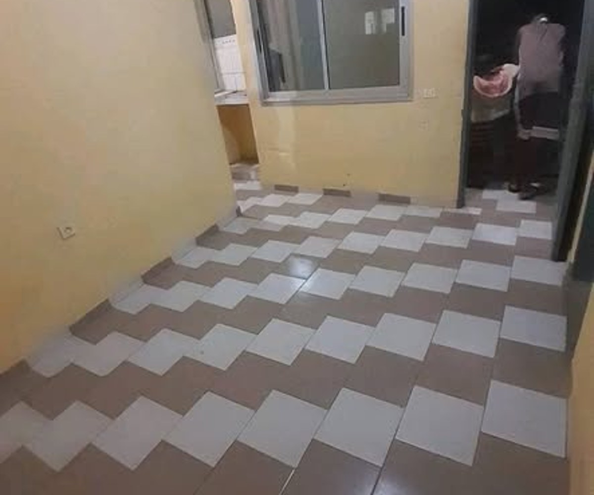 Chambre moderne 3 pièces à louer à Mvog-Betsi