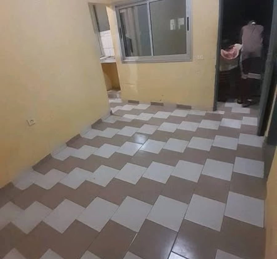 Chambre moderne 3 pièces à louer à Mvog-Betsi
