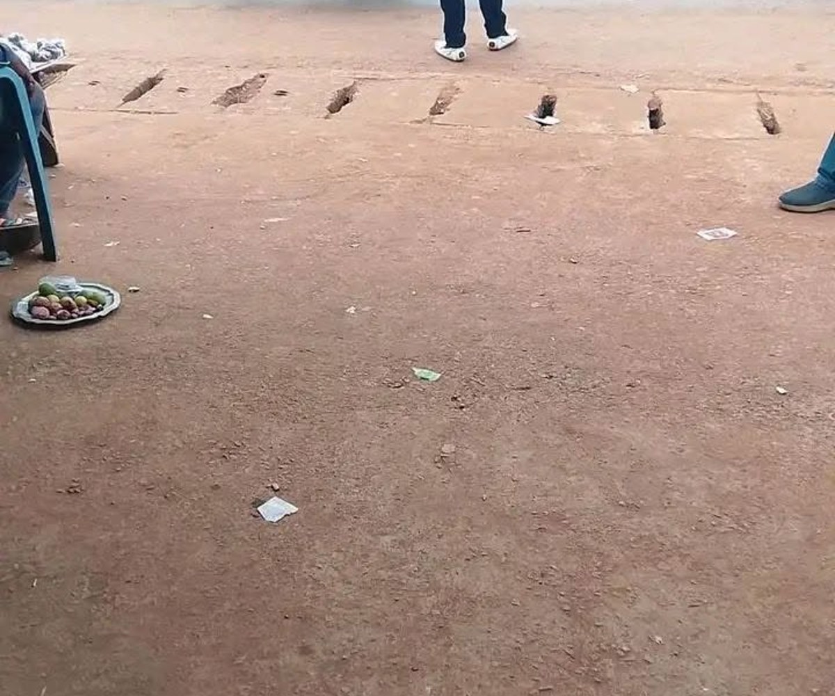 Emplacement commercial à louer à Yaoundé Ekounou