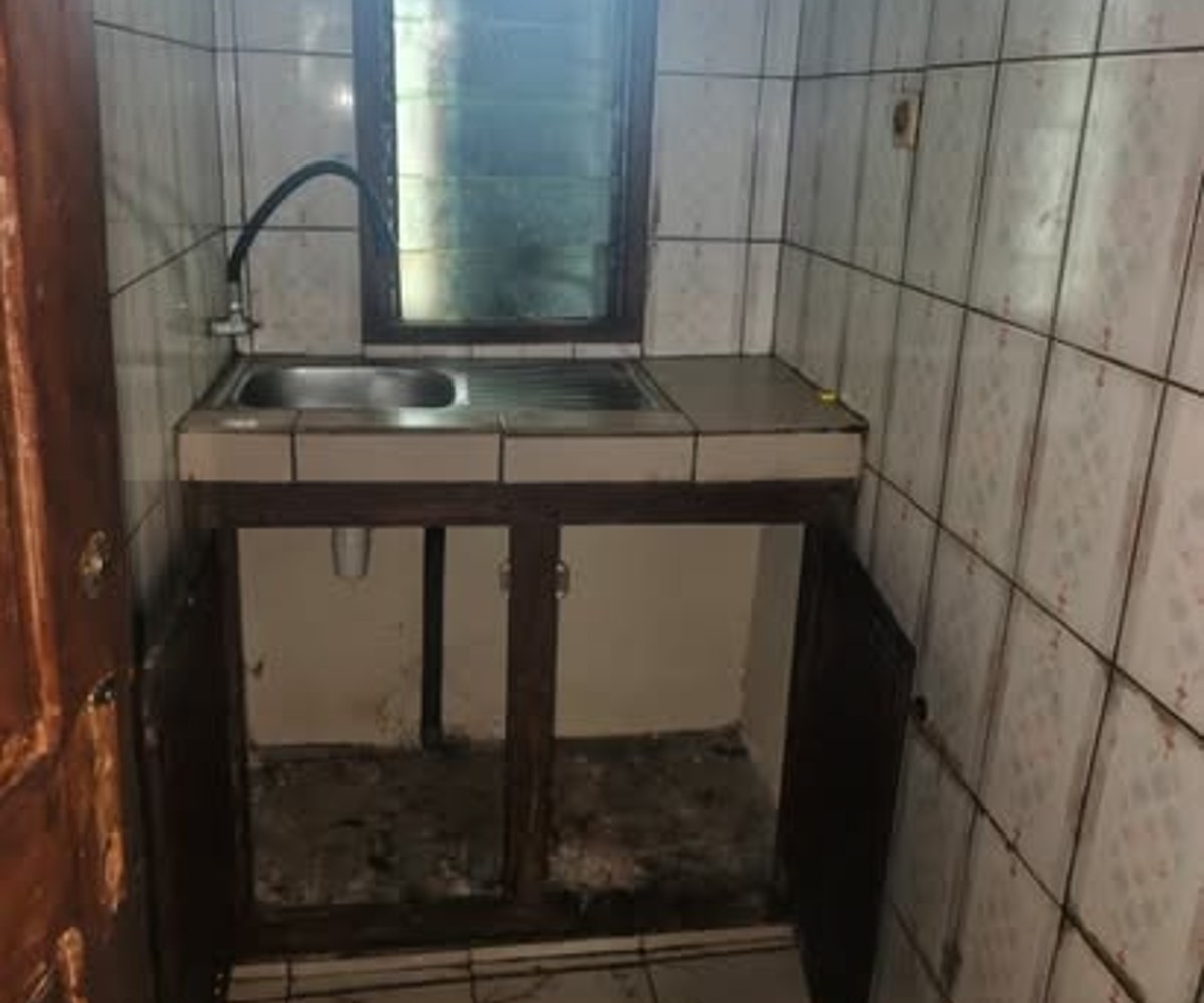 Studio moderne à Ndogbong - Carrefour Bifaga