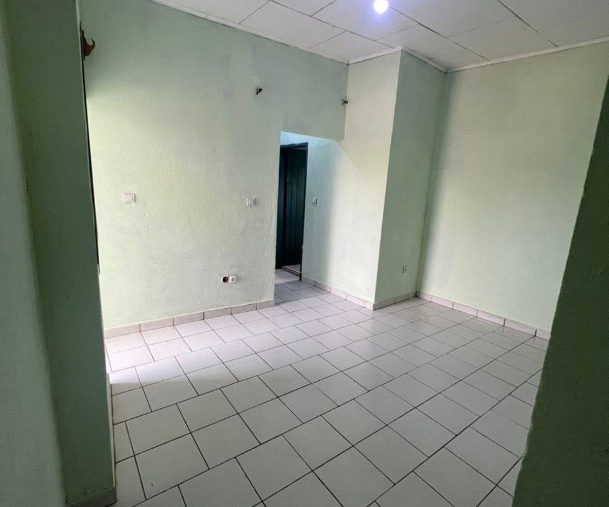 Studio moderne à louer à TKC Nkolzie
