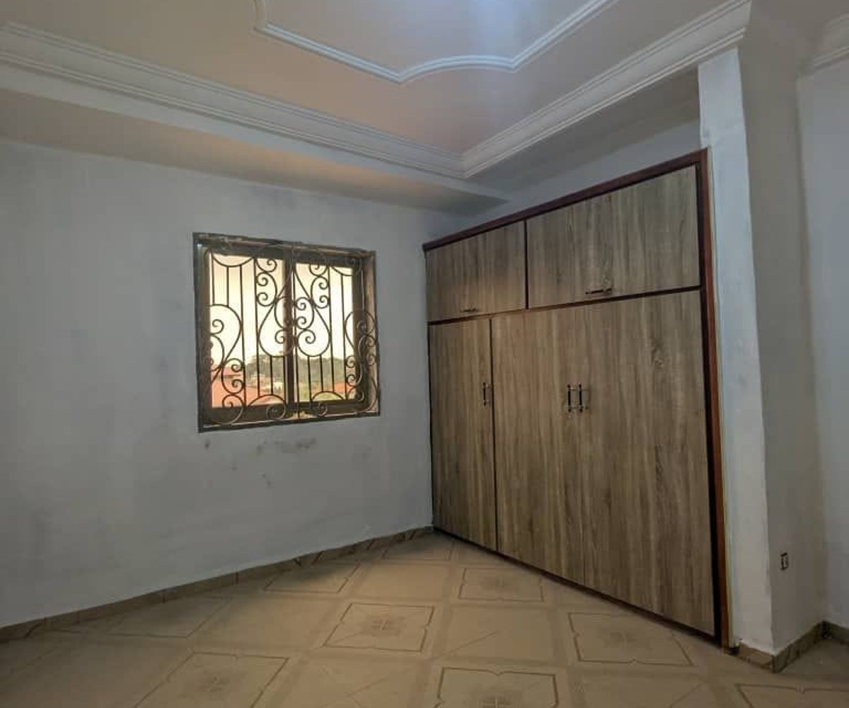 Appartement moderne à louer à Odza