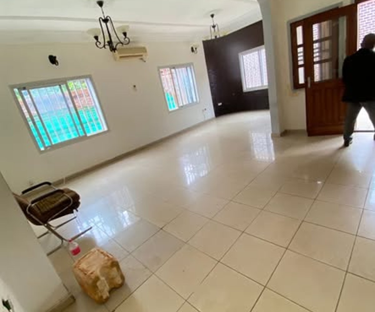 Magnifique duplex haut standing avec dépendance à Odza