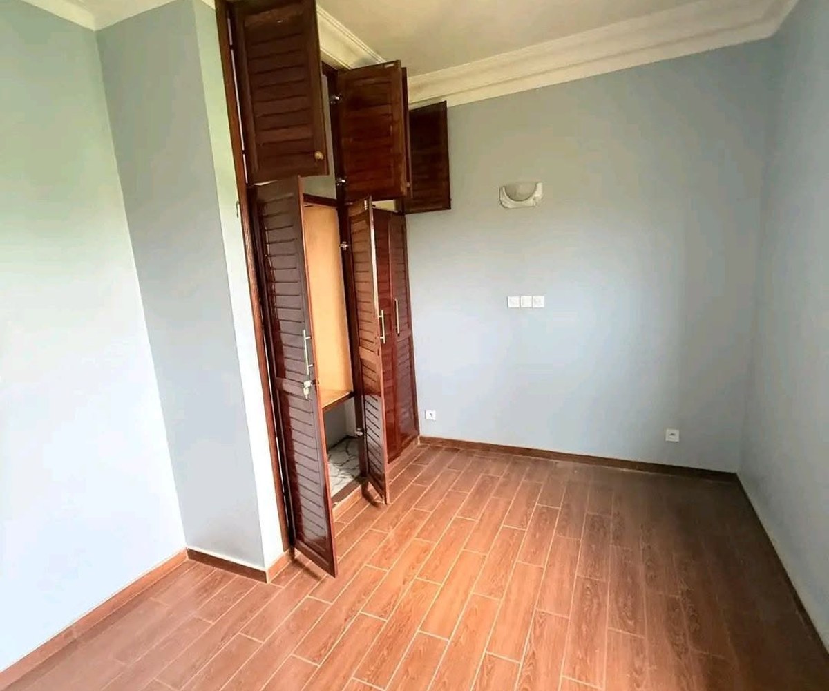 Studio moderne à louer - Mobile Guinness, Douala