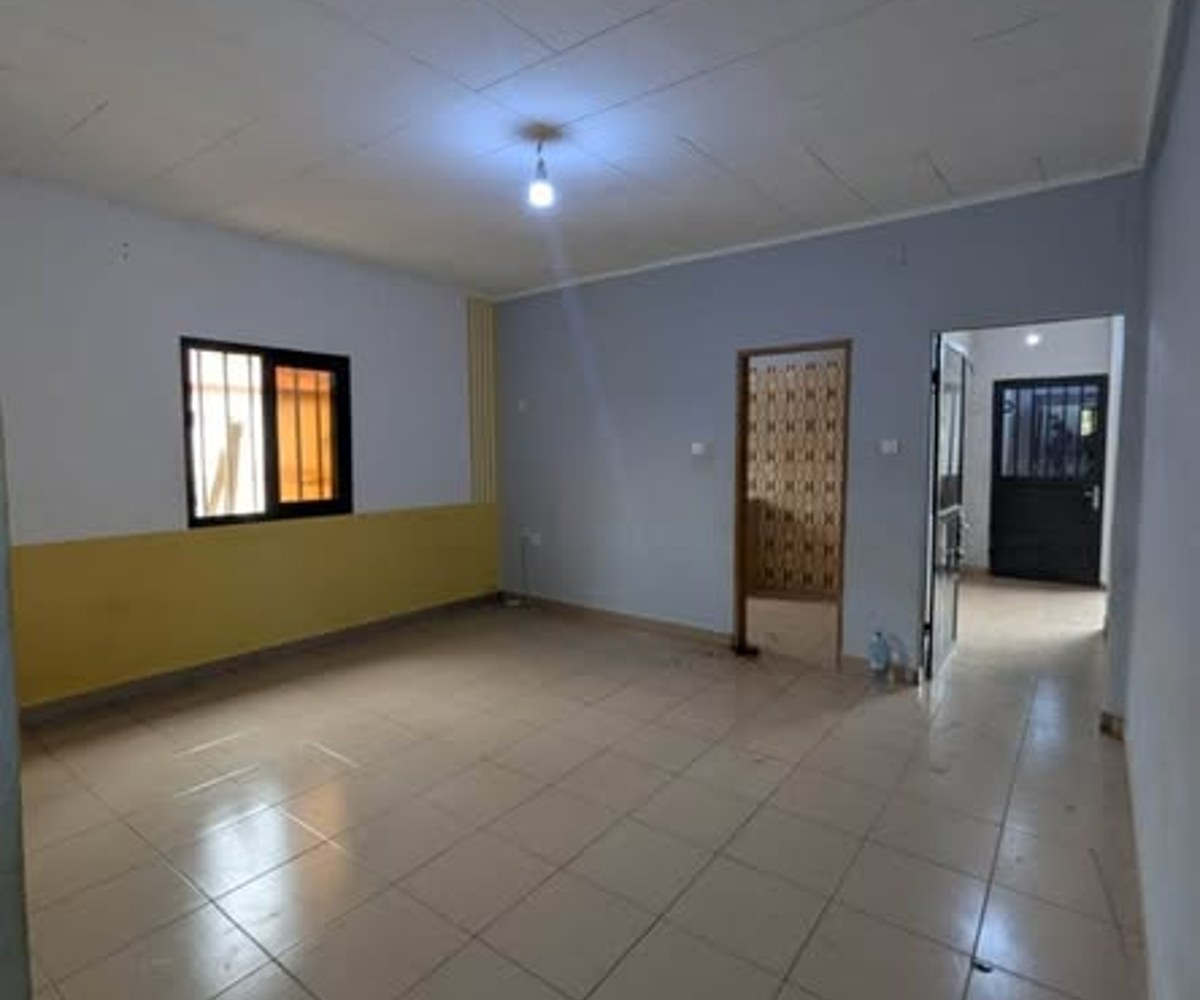 Studio moderne à louer à Obobogo