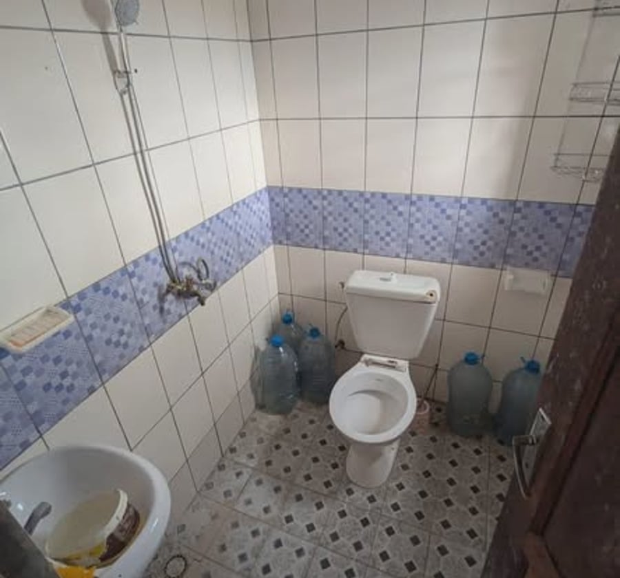 Chambre 2 pièces - Tsinga Village - 20 000 FCFA/mois