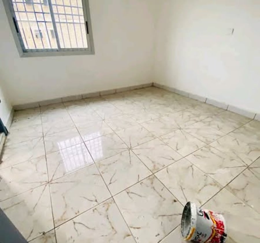 Studio moderne à Bepanda Commissariat 7
