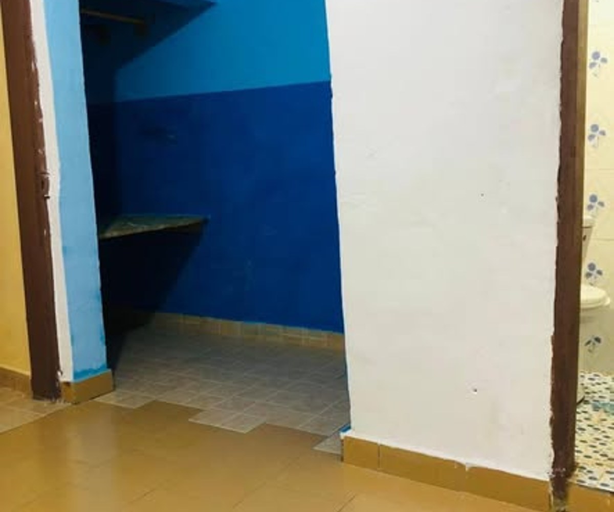Appartement à louer - Rond Point Express, Douala