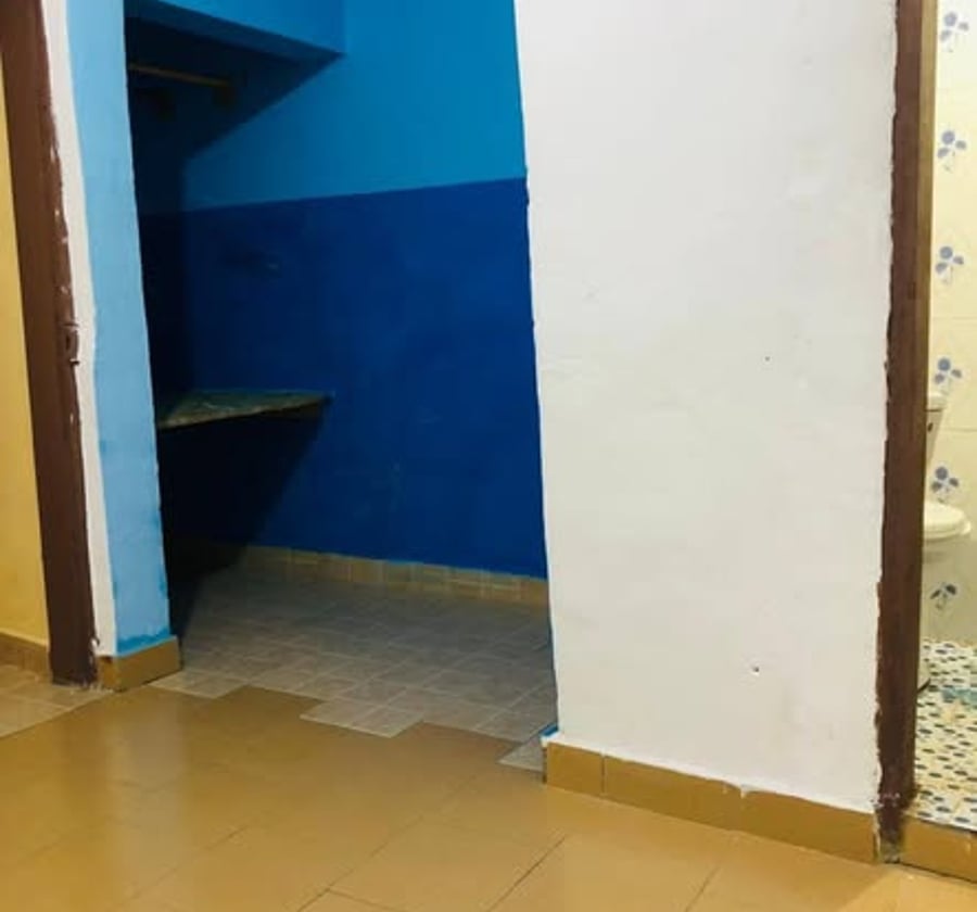 Appartement à louer - Rond Point Express, Douala