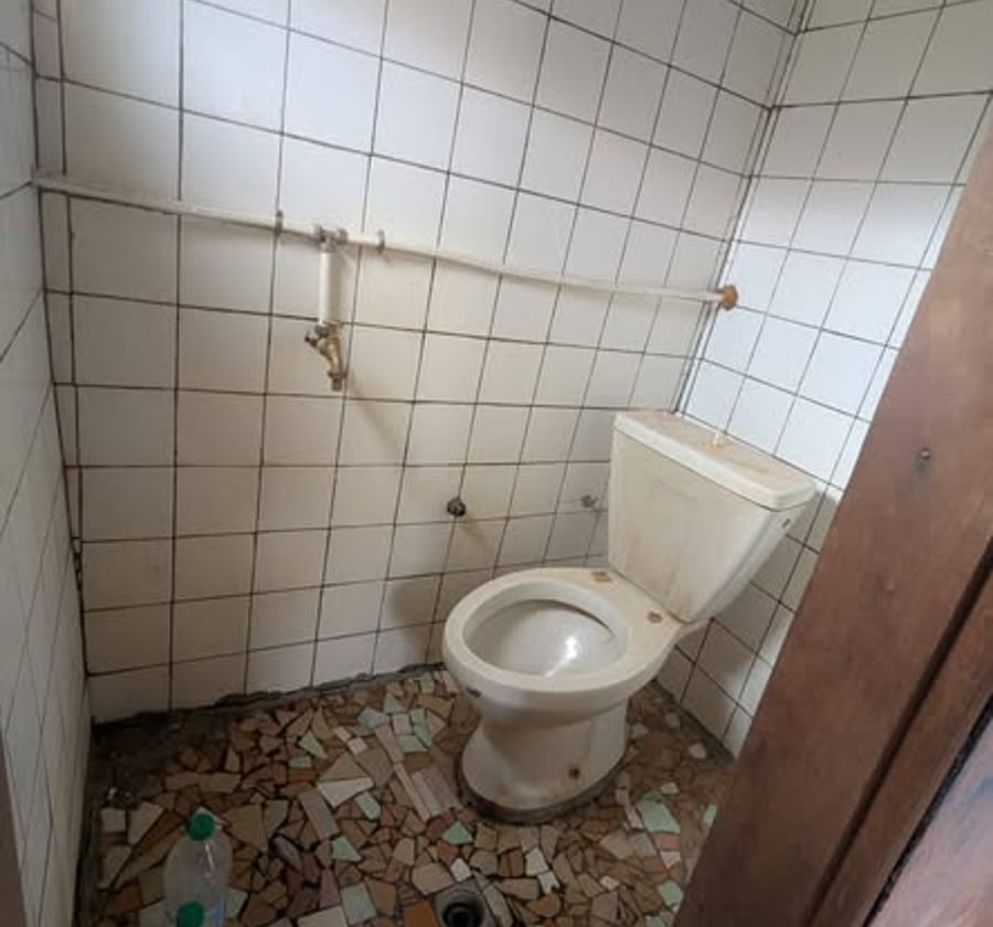 Chambre moderne à louer à TKC, supérette