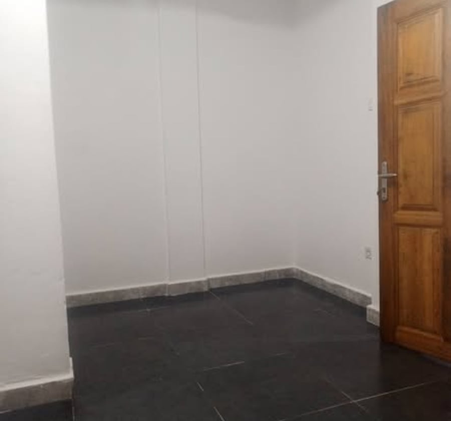 Studio moderne à louer à Ndogpassi II