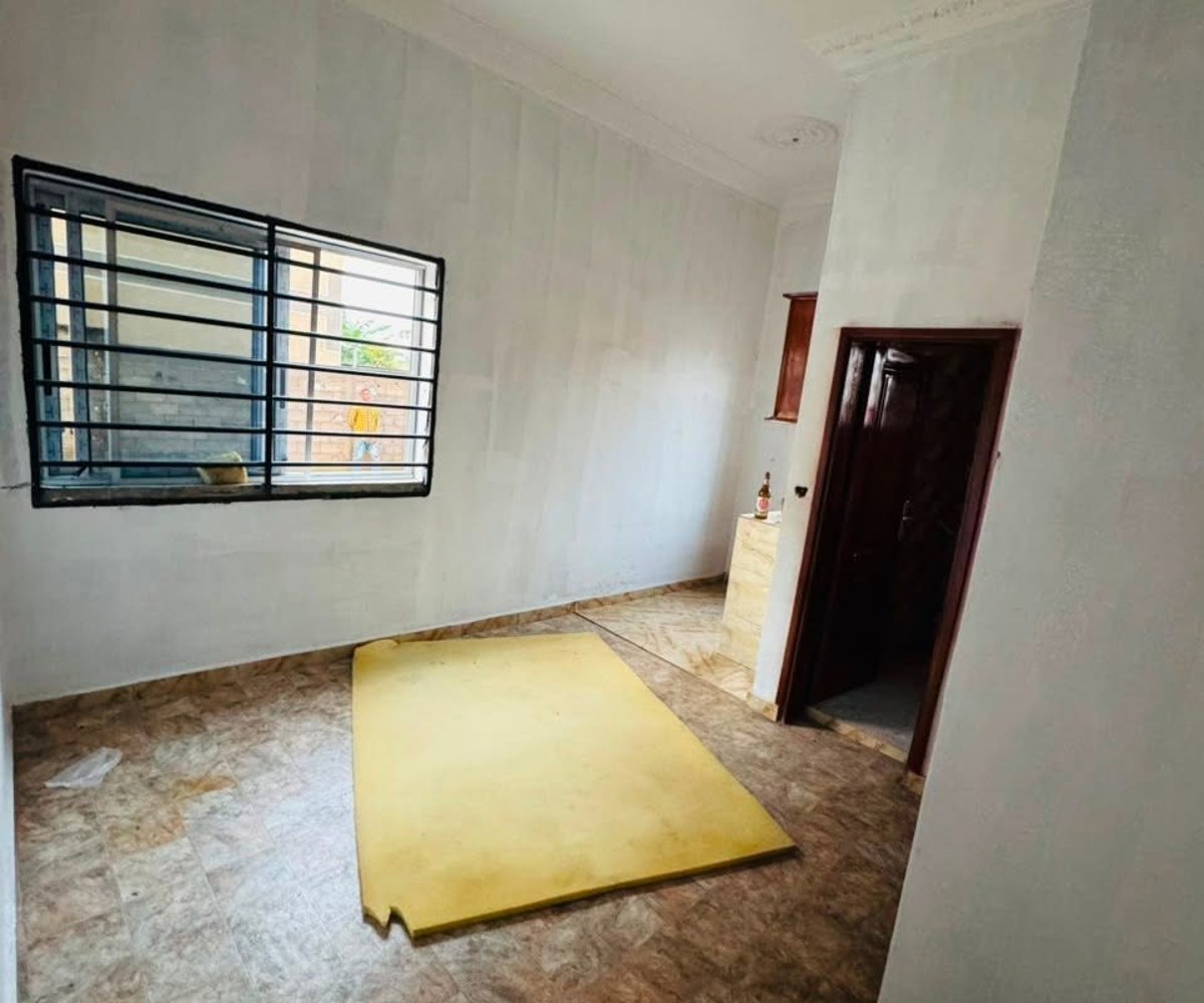 Chambre moderne à louer à Simbock (Mbalgong lycée)
