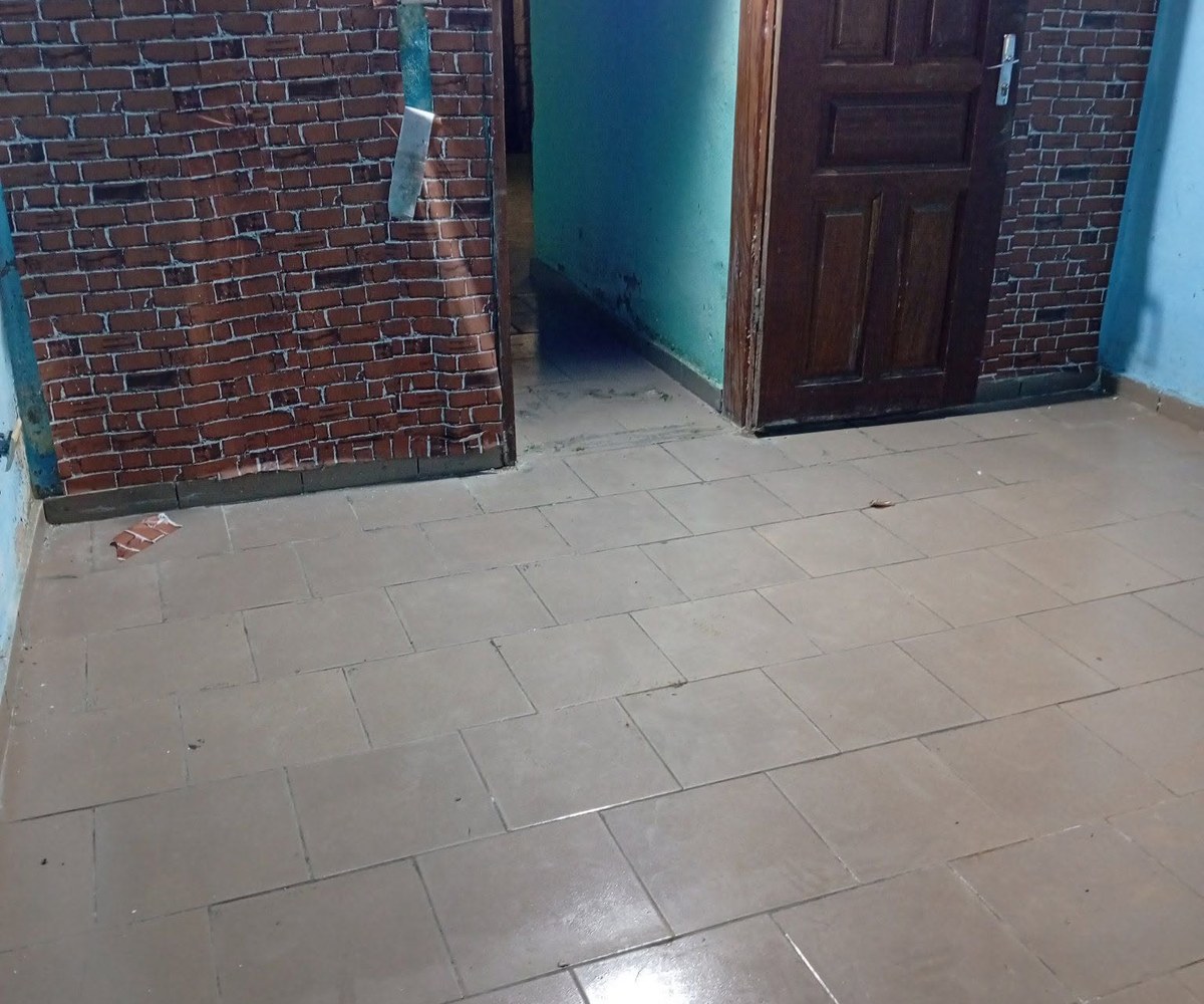 Studio moderne à louer au PK12, Douala