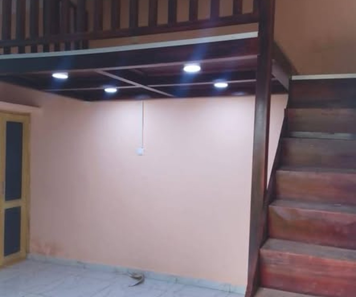 Chambre moderne à louer à Odza