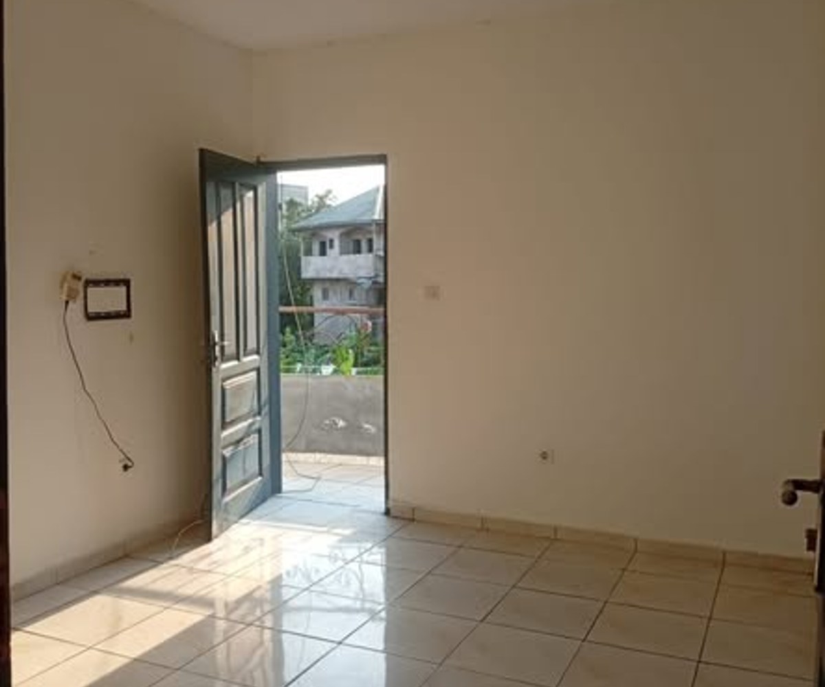 Joli studio moderne à Logpom