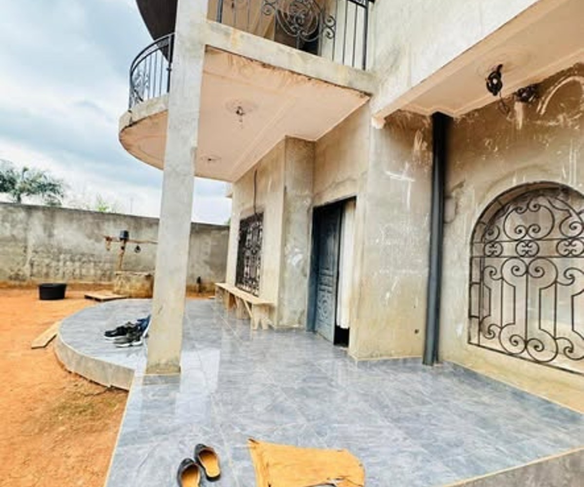 Duplex à vendre à Nkolnda, Yaoundé