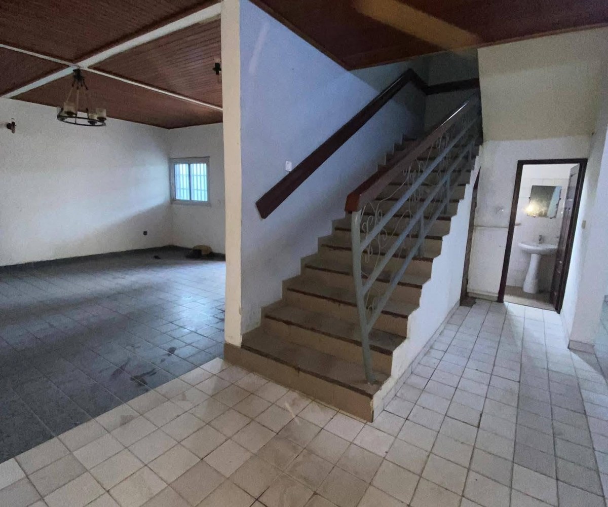 Duplex 5 chambres à louer Bonapriso