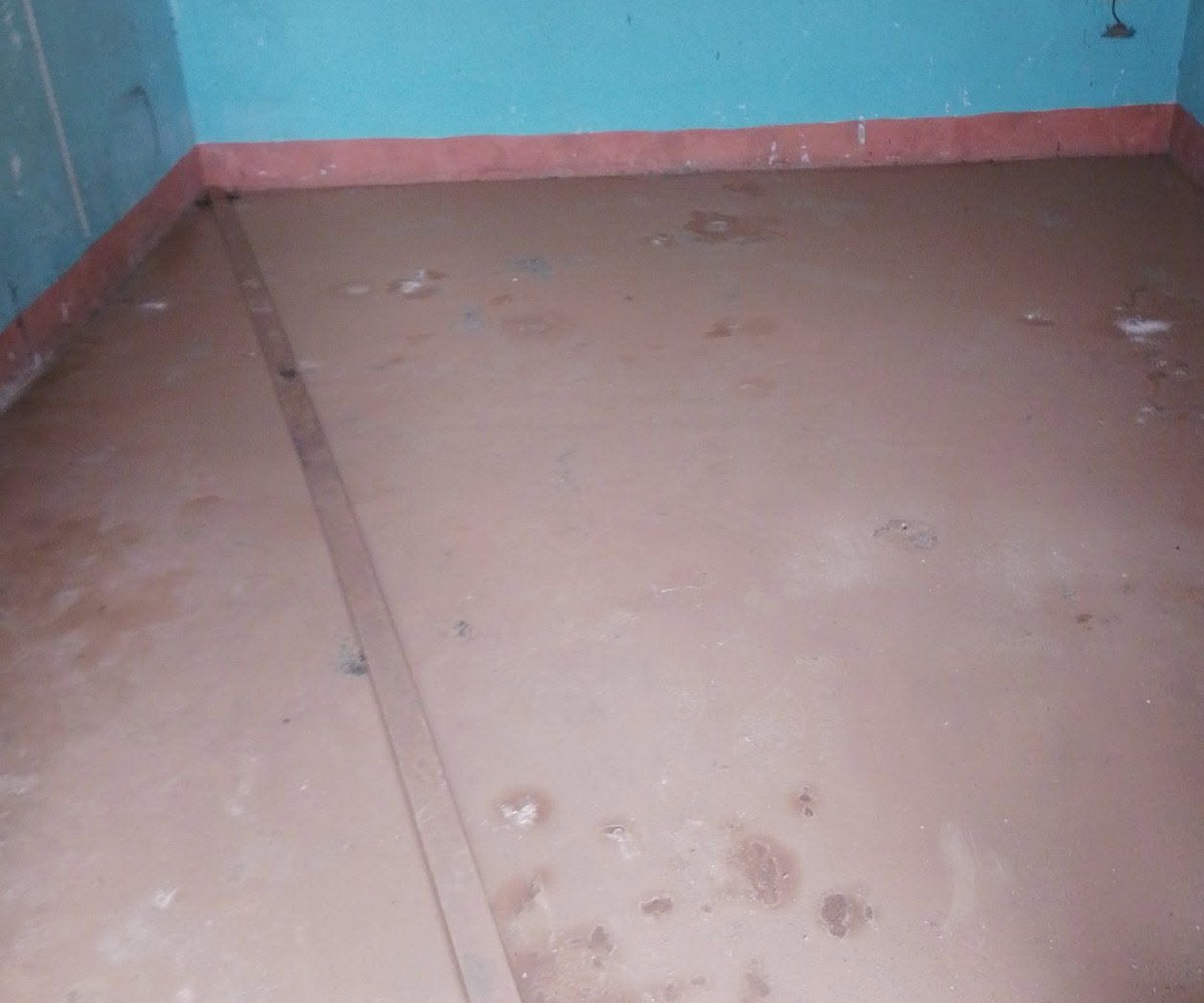 Boutique à louer - Yaoundé Emombo