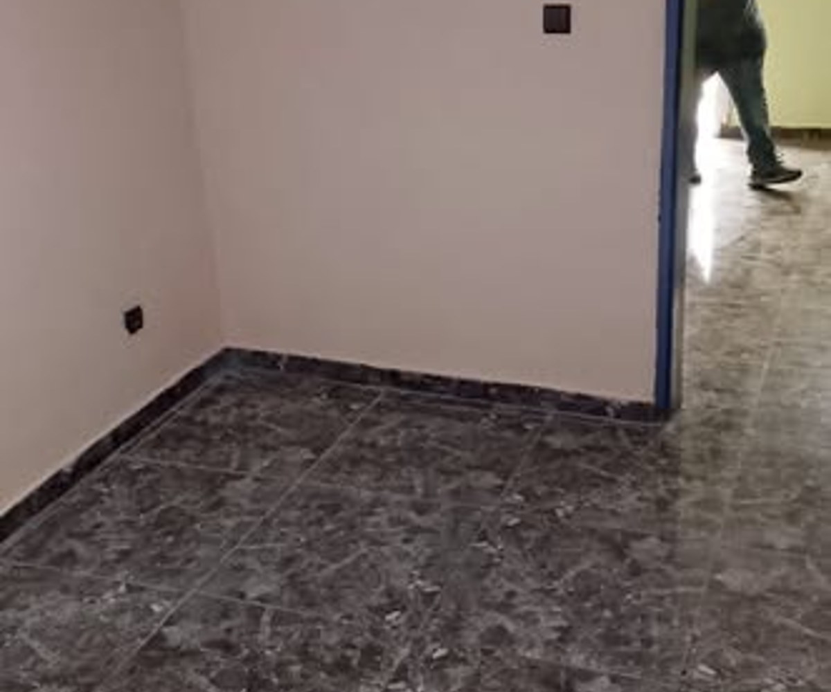 Chambre moderne à louer à Akwa Nord