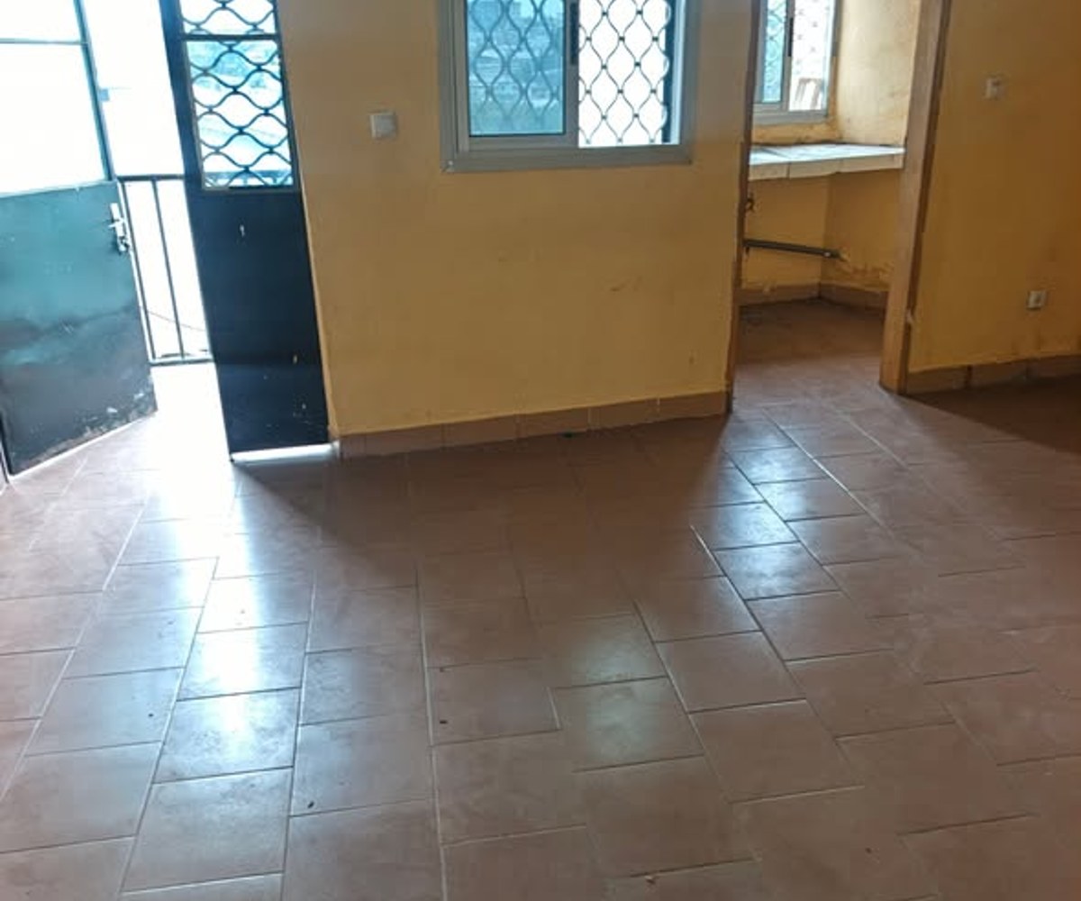 Appartement moderne à louer à PK 10, Douala