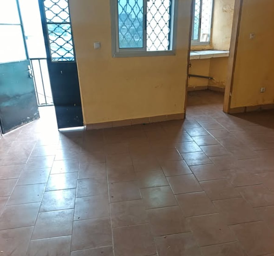 Appartement moderne à louer à PK 10, Douala