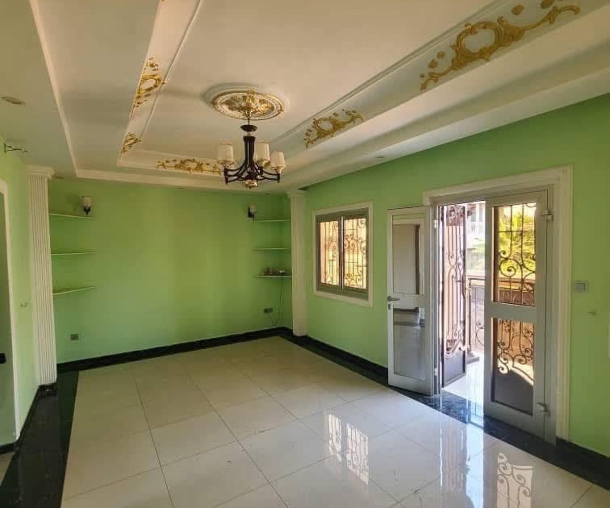 Bel appartement staffé à louer à Awae Escalier