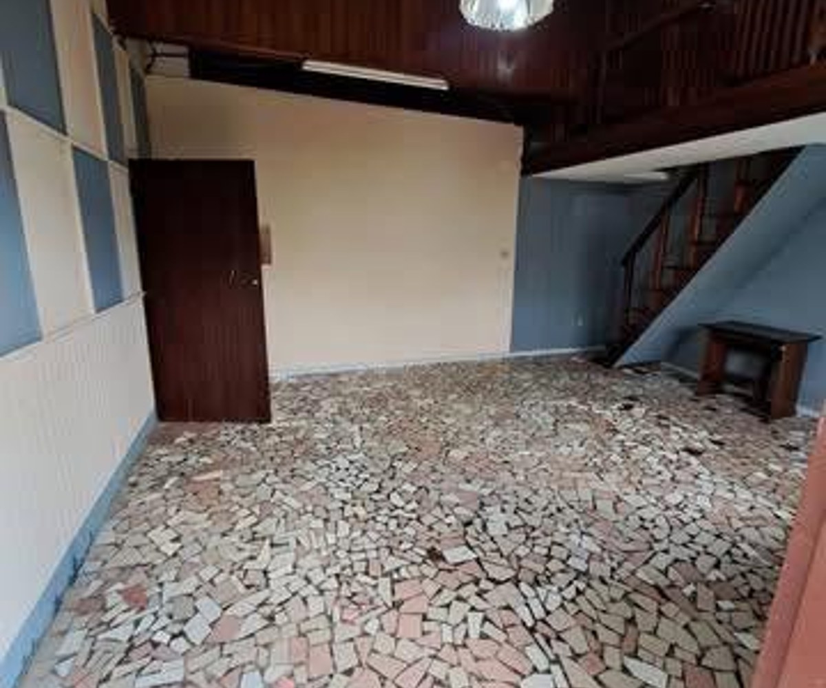 Studio moderne à Odza
