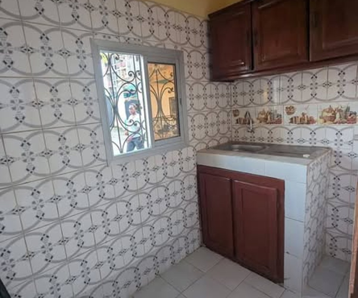 Appartement moderne à louer à Odza Petit Marché